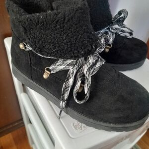White Mountain Black Winter Boots
